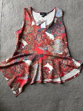 Karen Kane Coral Paisley Ruffle Hem Tank